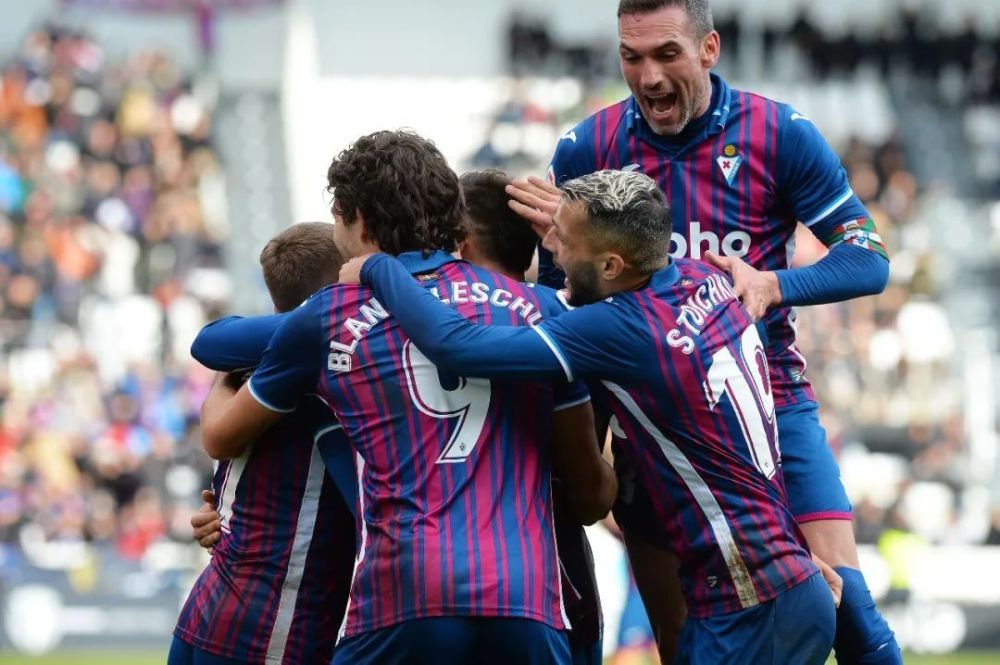 不仅靠脚下 不仅靠脚下