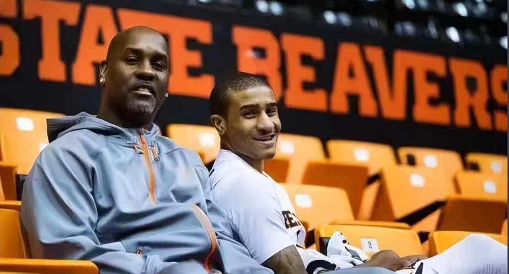 梁靖崑与王 梁靖崑与王